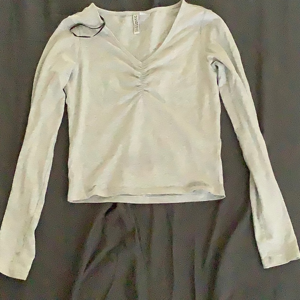 Cute knit stitch shirt very stylish